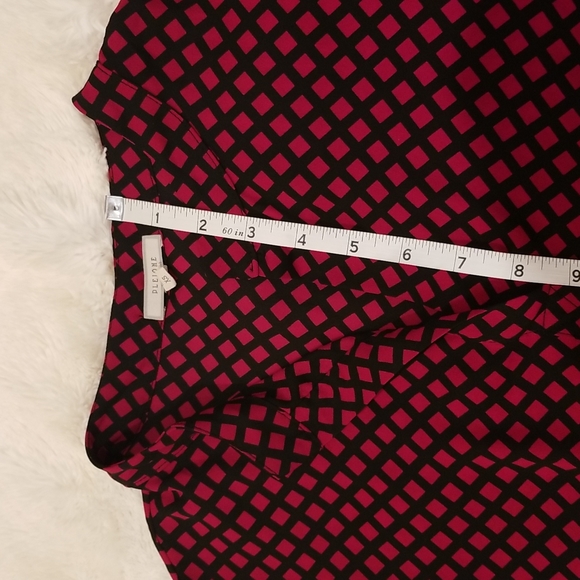 Pleione Short Sleeve Blouse with red pattern, size XS - Picture 12 of 13